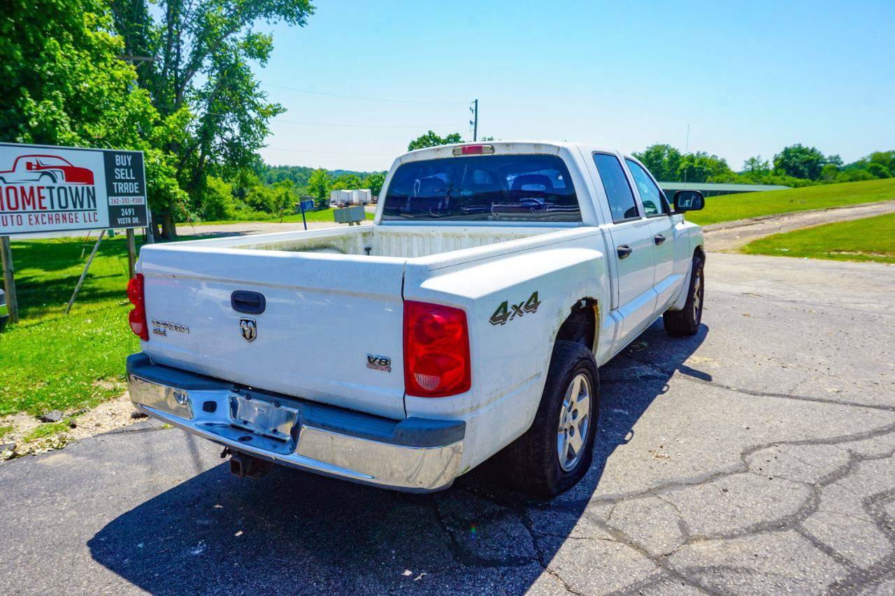 Used 2005 Dodge Dakota SLT AWD/4WD image 2