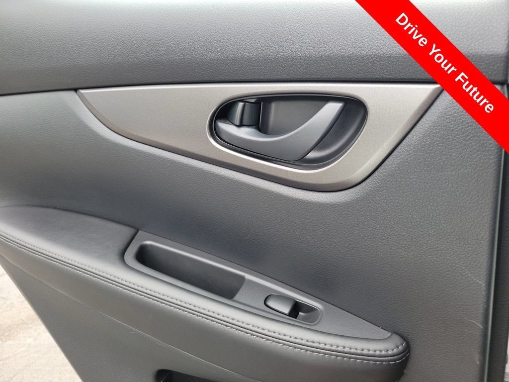 Used 2022 Nissan Rogue Sport S FWD image 21