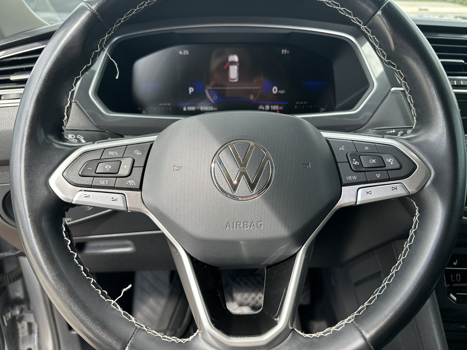 Used 2023 Volkswagen Tiguan SE FWD image 16