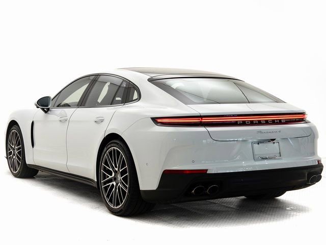 Certified 2025 Porsche Panamera 4 image 3
