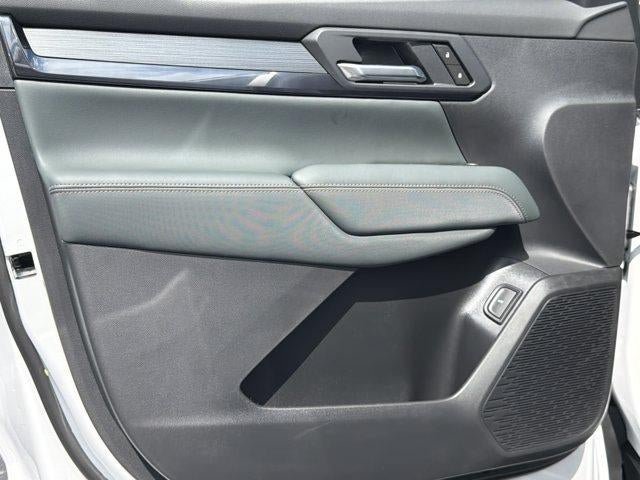 New 2027 GMC Terrain AT4 w/ Technology Package II AWD/4WD image 11