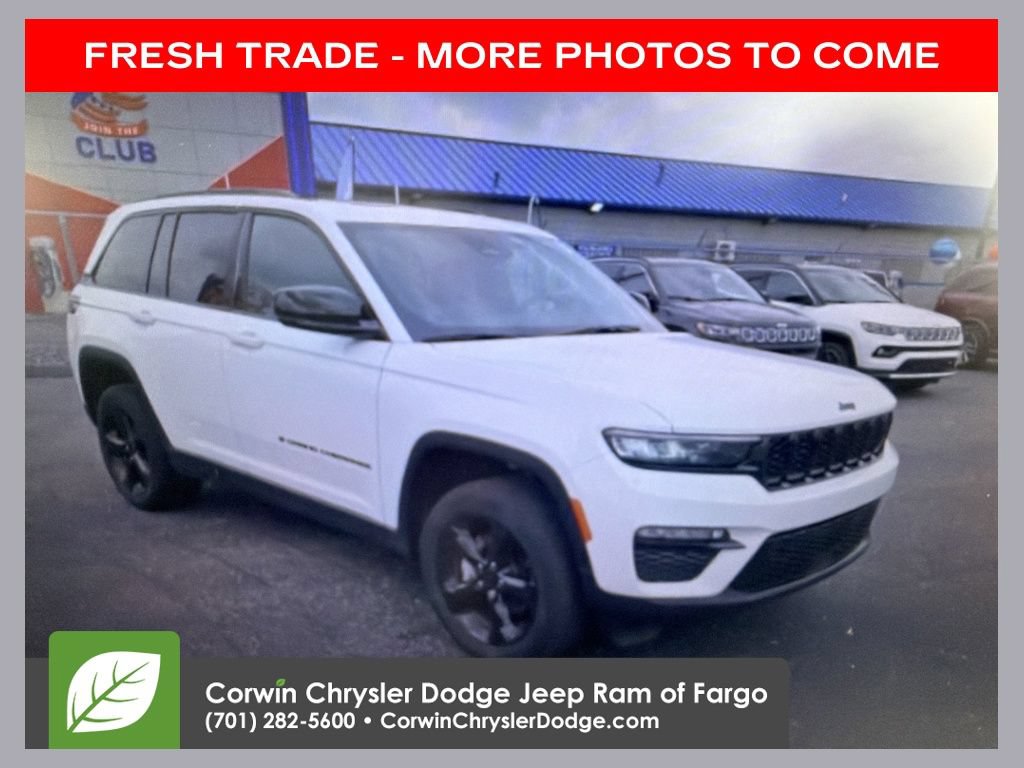 Used 2024 Jeep Grand Cherokee Limited w/ Black Appearance Package AWD/4WD image 1
