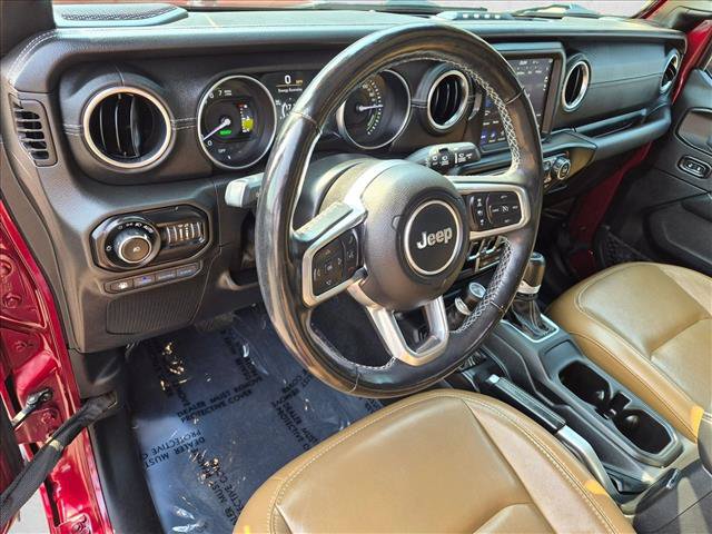 Used 2021 Jeep Wrangler Unlimited Sahara w/ Cold Weather Group AWD/4WD image 10