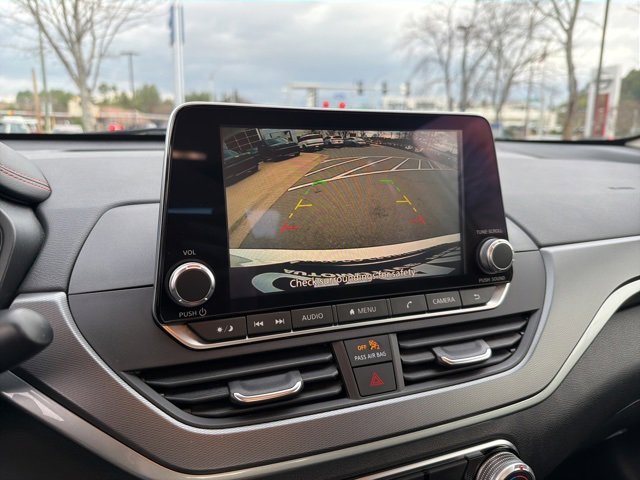 Used 2024 Nissan Altima 2.5 SR image 16