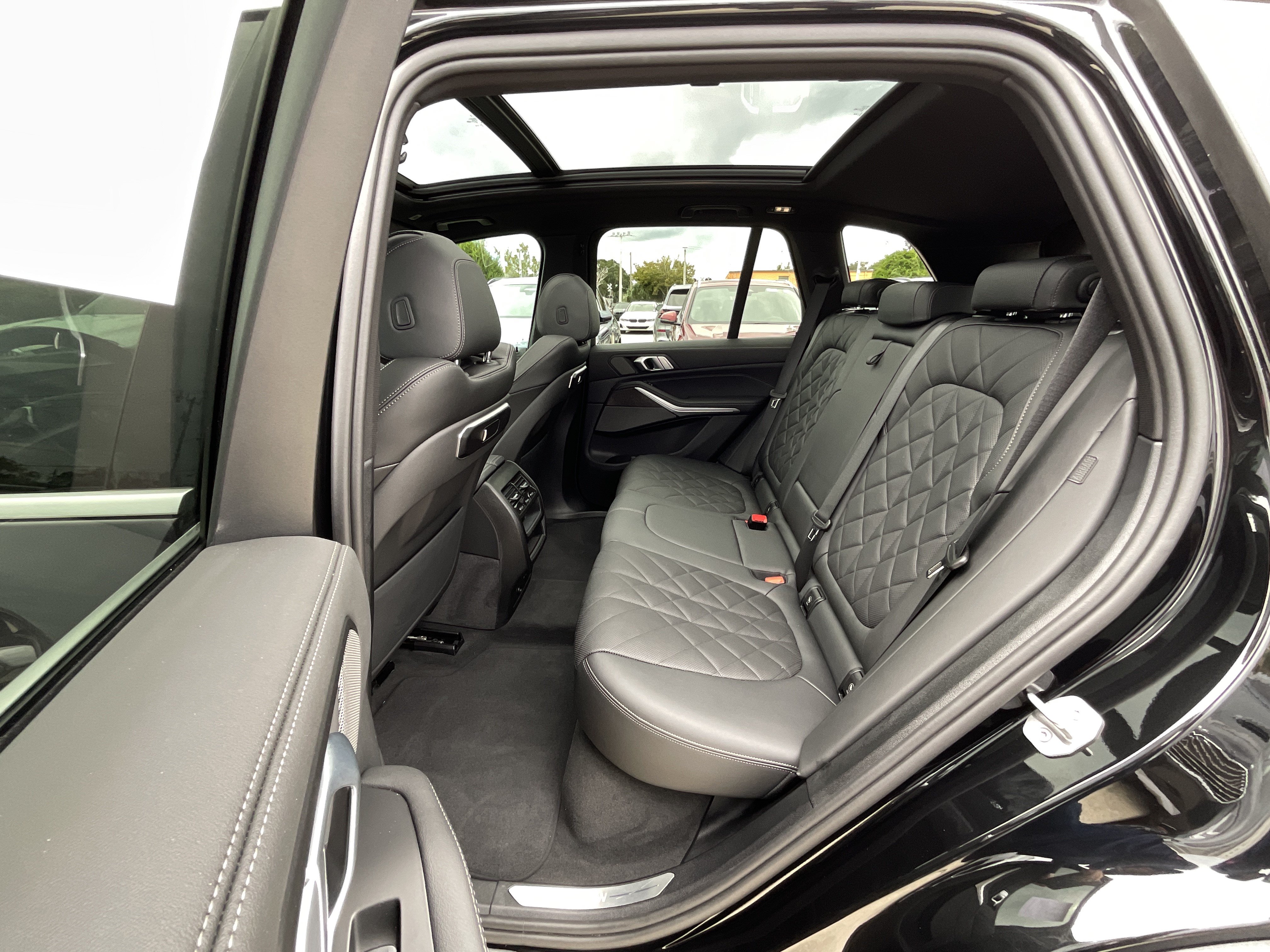 Certified 2024 BMW X5 sDrive40i w/ Premium Package RWD image 26