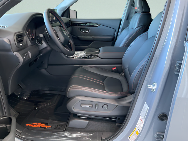 New 2026 Honda Pilot TrailSport image 3