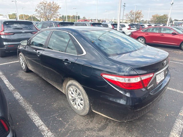 Used 2015 Toyota Camry LE FWD image 3