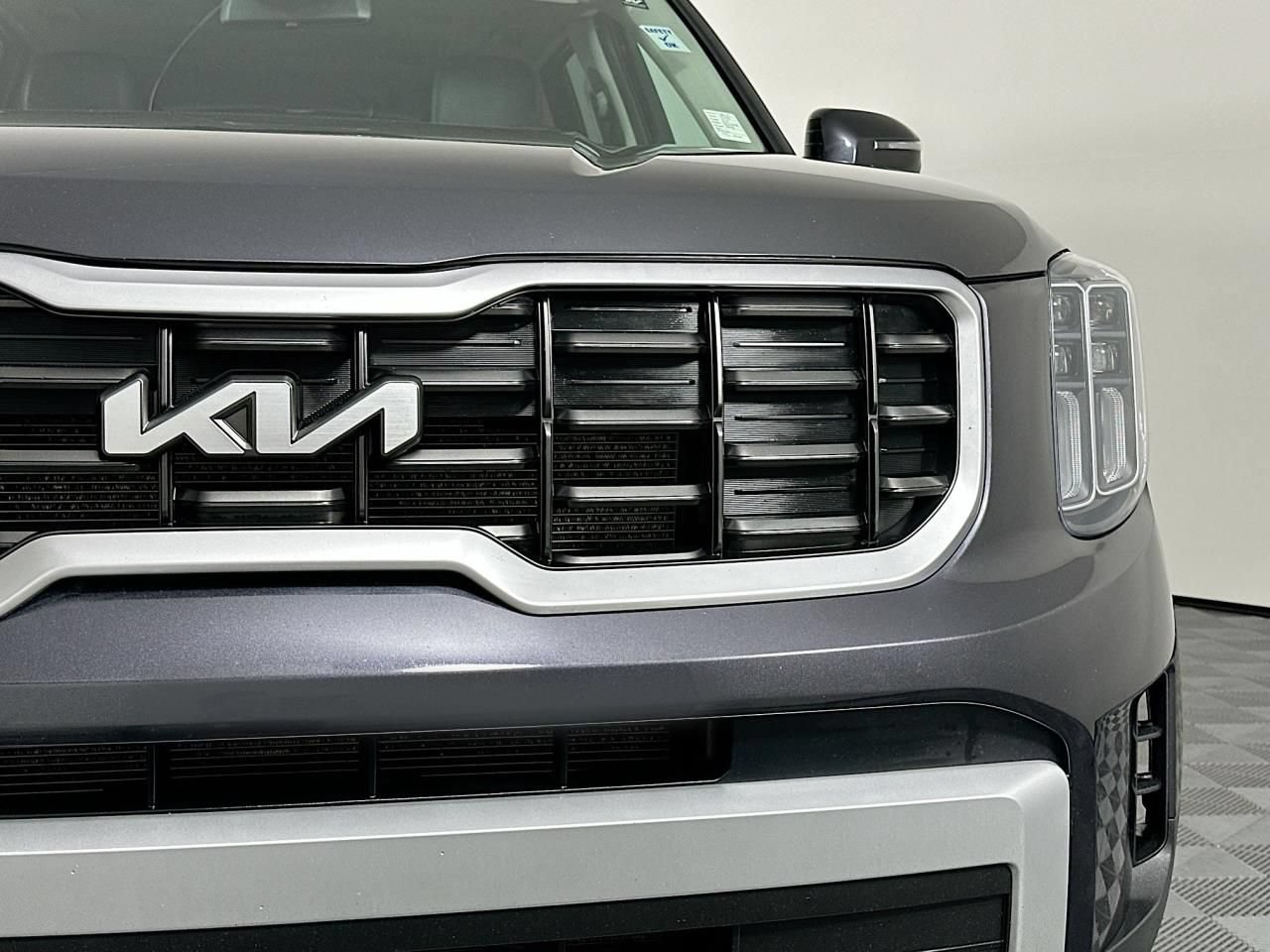 Used 2025 Kia Telluride S AWD/4WD image 4