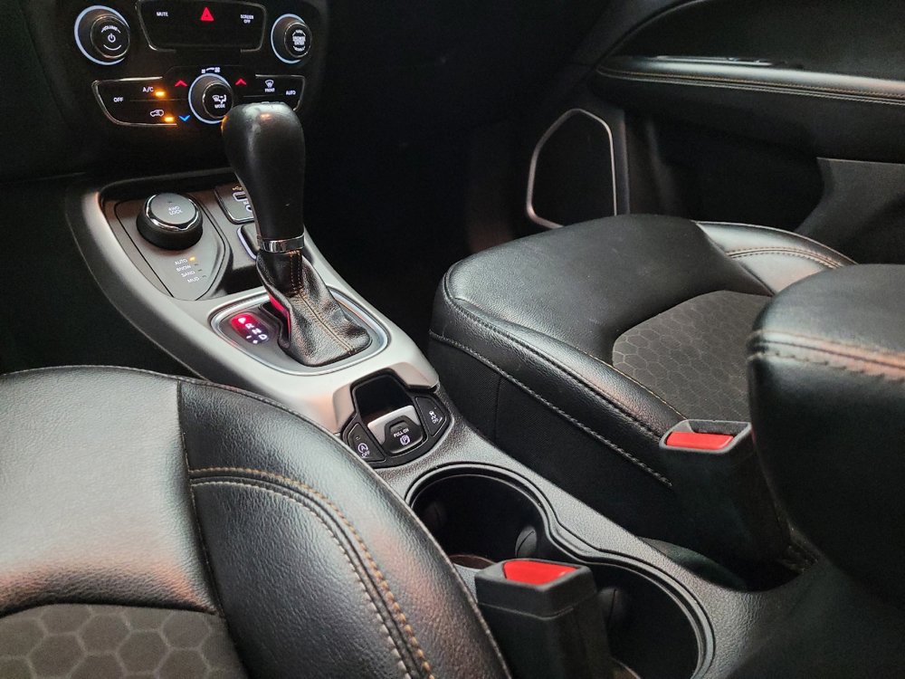 Used 2020 Jeep Compass Latitude image 25