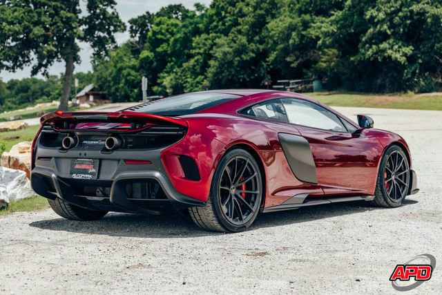 Used 2016 McLaren 675LT Coupe RWD image 9