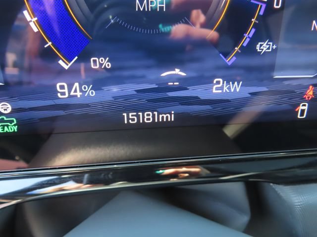 Certified 2025 Chevrolet Silverado EV RST AWD/4WD image 23