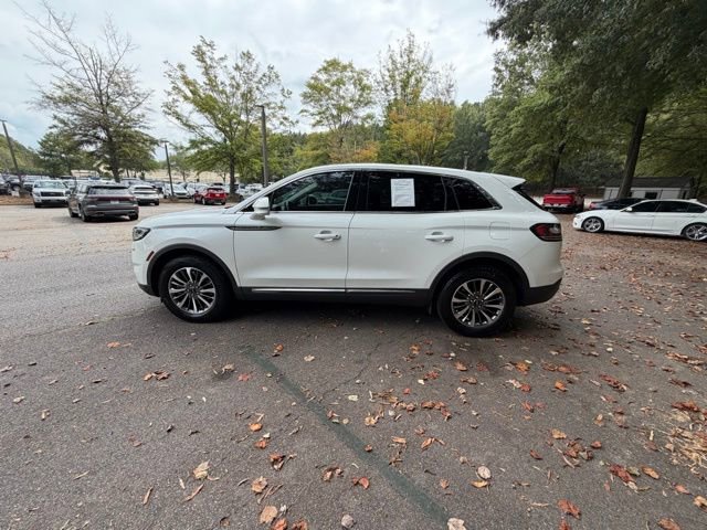 Used 2022 Lincoln Nautilus Reserve w/ Luxury Package image 3