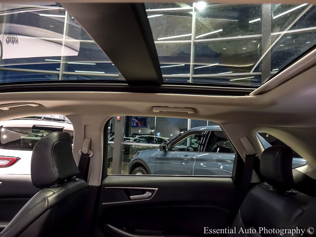 Used 2022 Ford Edge SEL w/ Convenience Package image 13