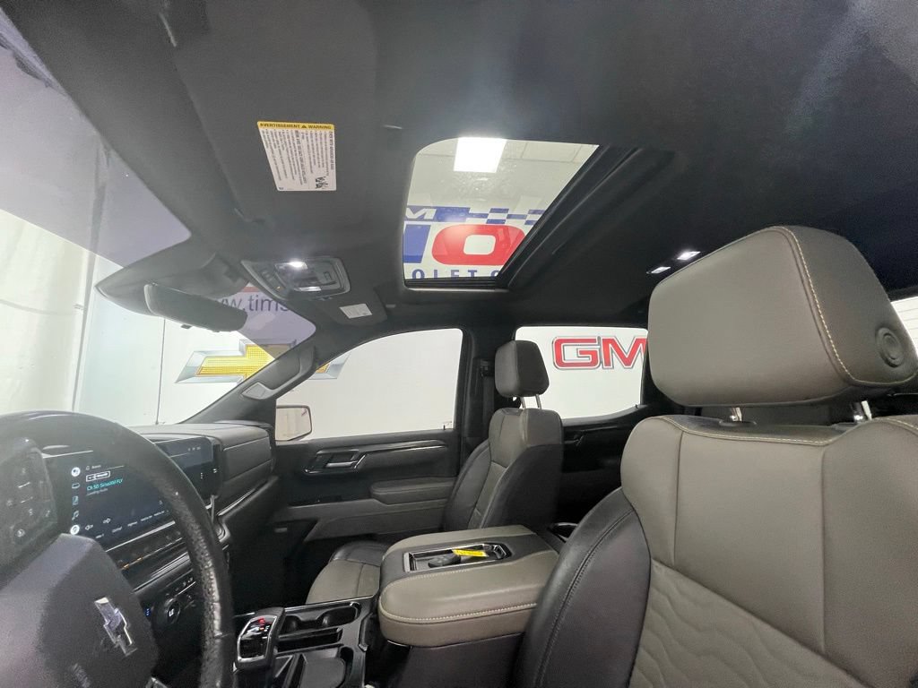 Used 2022 Chevrolet Silverado 1500 ZR2 w/ Technology Package AWD/4WD image 21