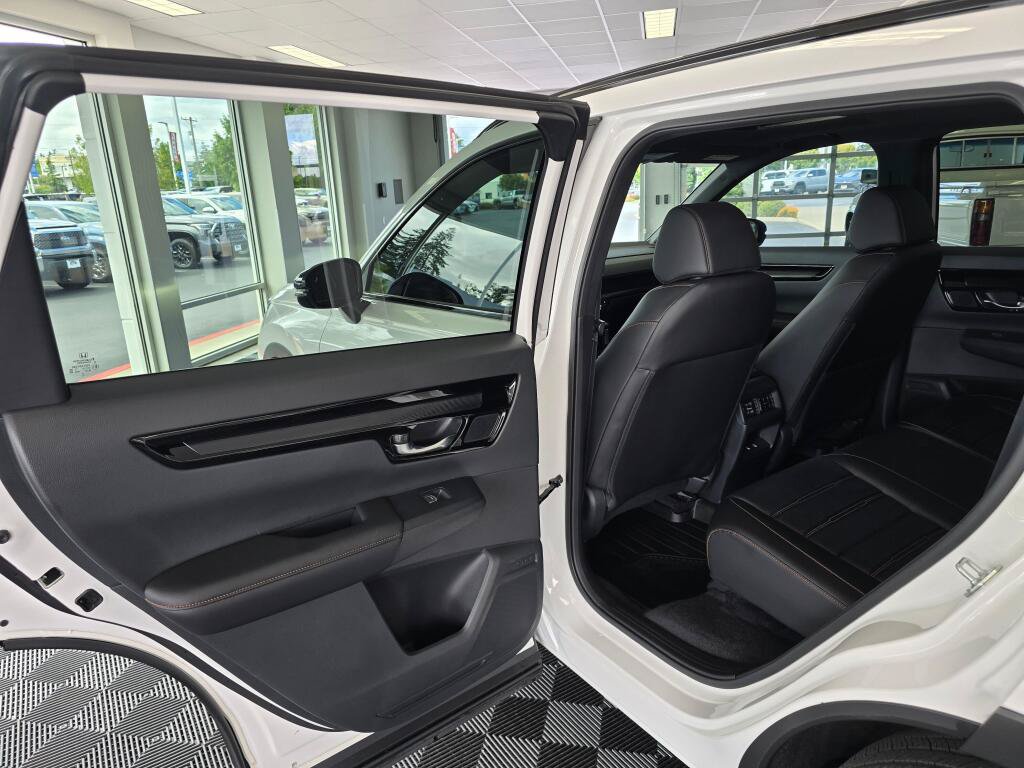 Used 2026 Honda CR-V Sport Touring image 36