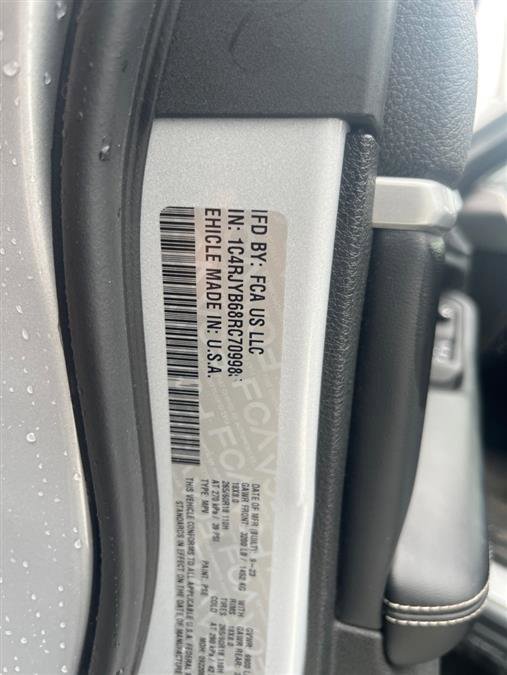 Used 2024 Jeep Grand Cherokee Limited 4xe image 7