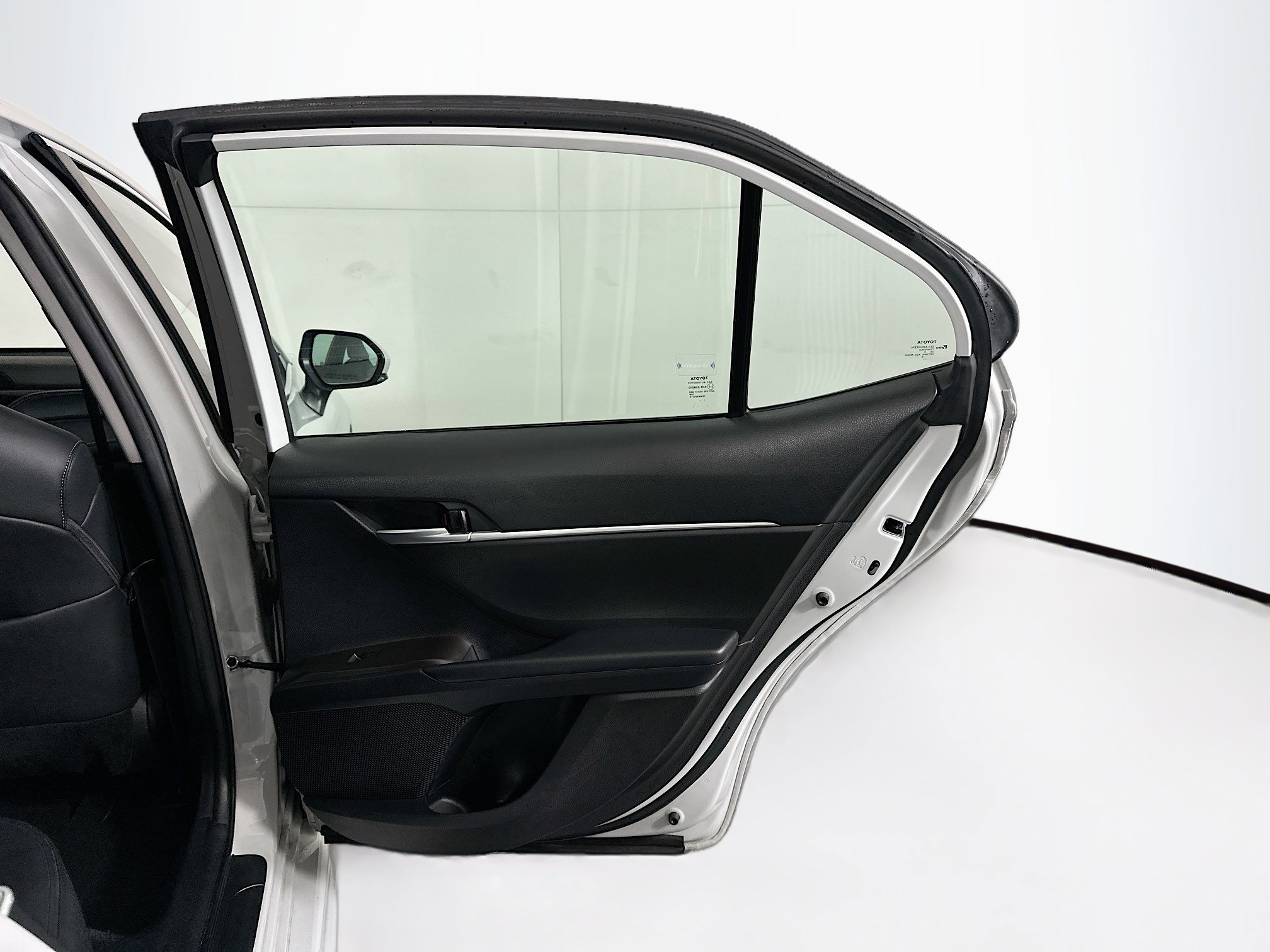 Used 2023 Toyota Camry SE image 27