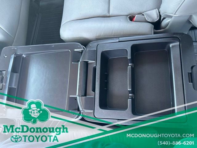 Used 2016 Toyota Sequoia Platinum AWD/4WD image 13