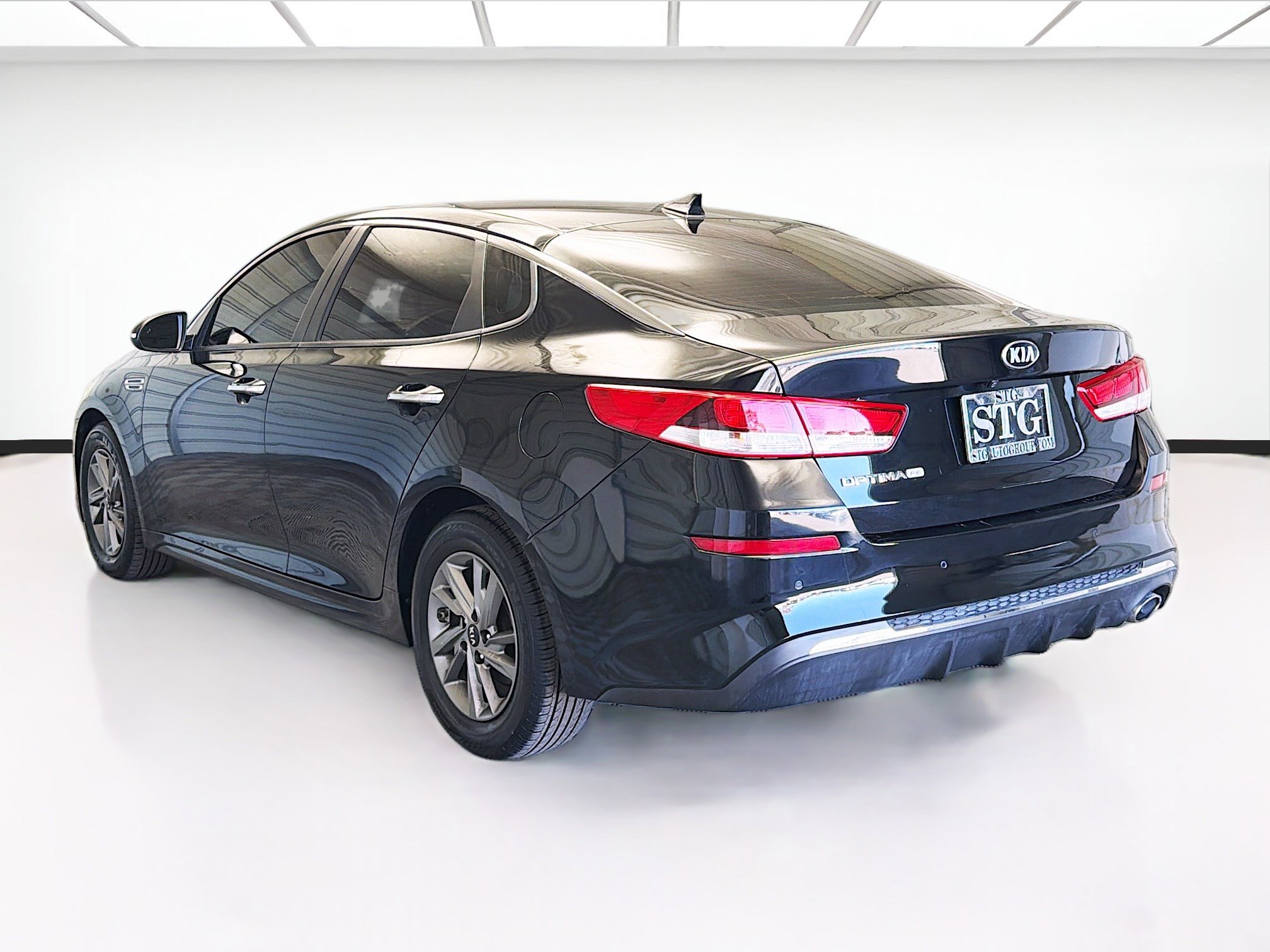 Used 2019 Kia Optima LX image 6