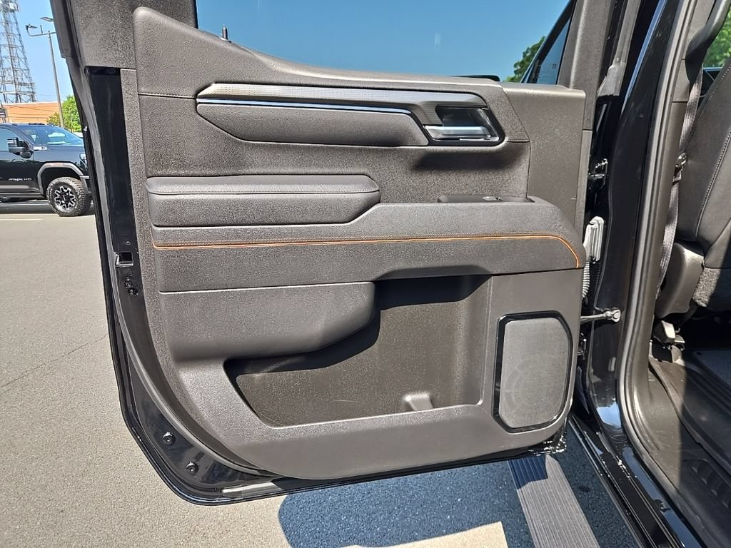 Used 2025 GMC Sierra 1500 AT4 w/ AT4 Premium Package AWD/4WD image 53