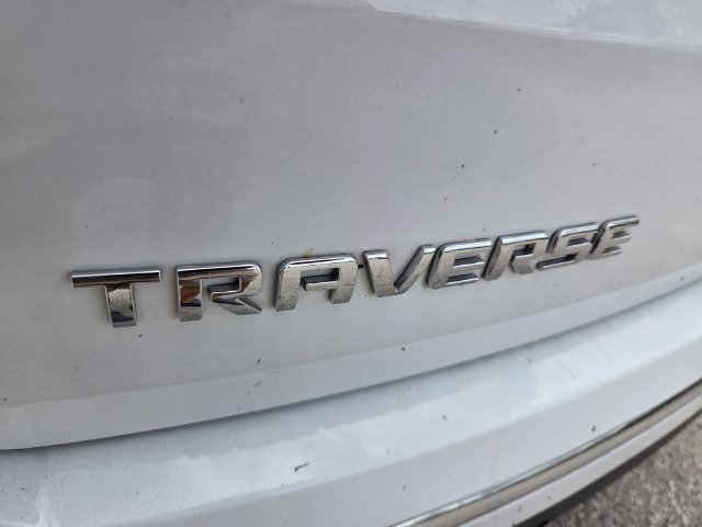 Used 2020 Chevrolet Traverse Premier FWD image 17