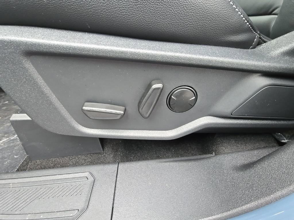 New 2025 Ford Bronco Outer Banks w/ Sasquatch Package image 9