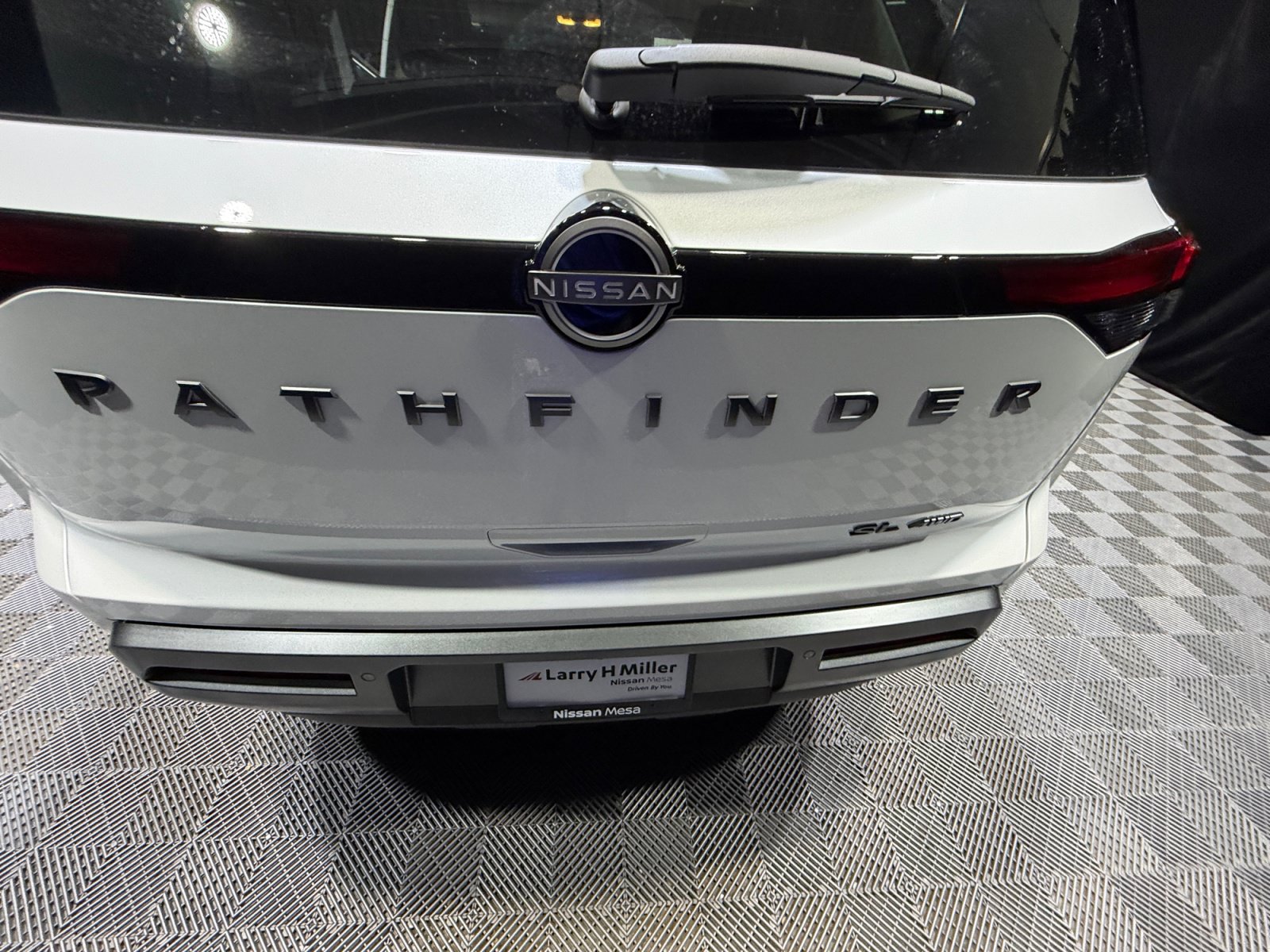 New 2026 Nissan Pathfinder SL AWD/4WD image 24