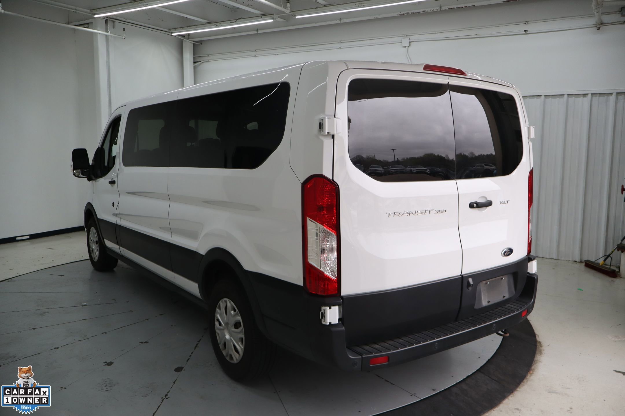 Used 2023 Ford Transit 350 XLT image 6