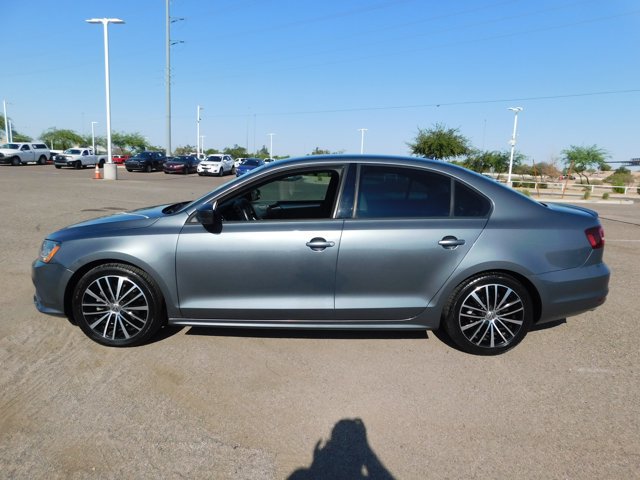 Used 2017 Volkswagen Jetta Sport FWD image 15