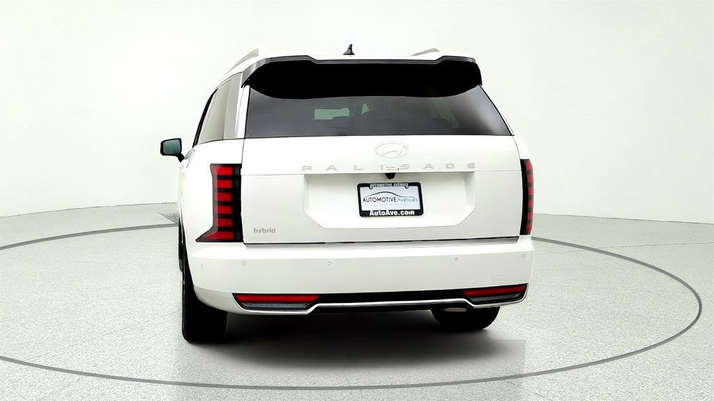 Used 2026 Hyundai Palisade Calligraphy FWD image 6