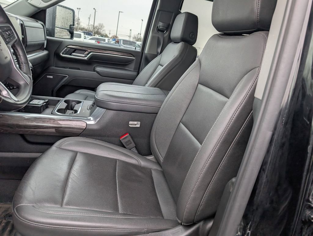 Used 2025 Chevrolet Silverado 2500 LTZ w/ Trail Boss Package image 6