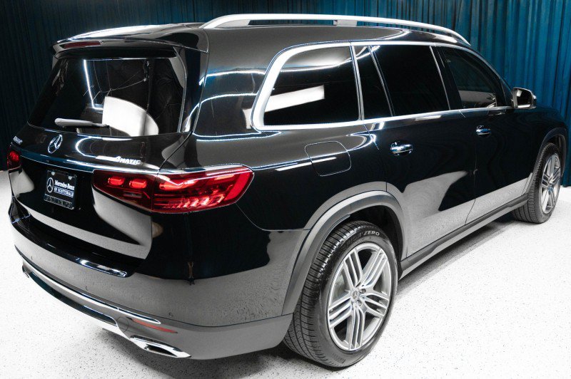 Certified 2026 Mercedes-Benz GLS 450 4MATIC image 5