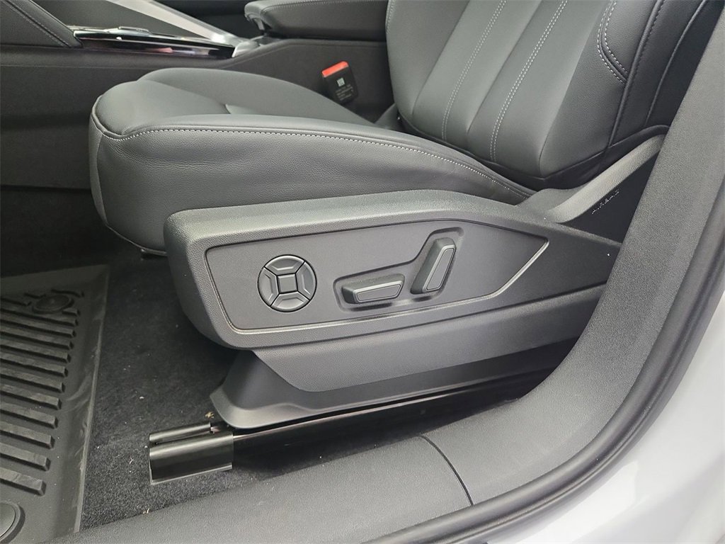 New 2025 Audi Q5 Premium image 12