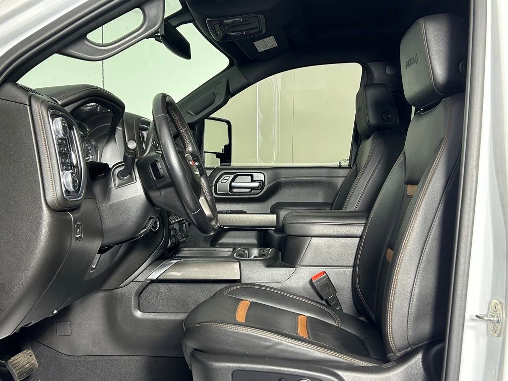 Used 2023 GMC Sierra 3500 AT4 image 30