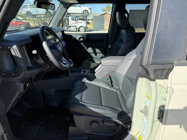 New 2025 Ford Bronco Badlands image 13