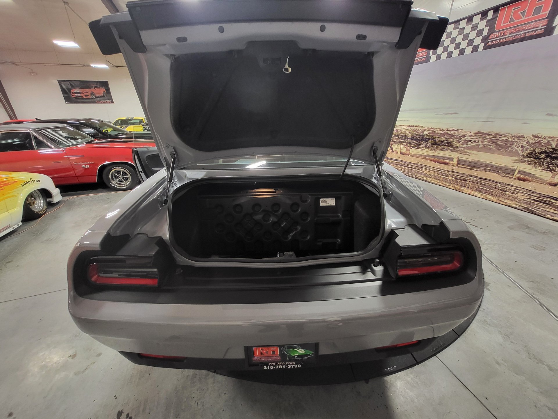 Used 2022 Dodge Challenger SRT Hellcat RWD image 37