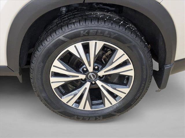 Used 2023 Nissan Rogue SV image 20