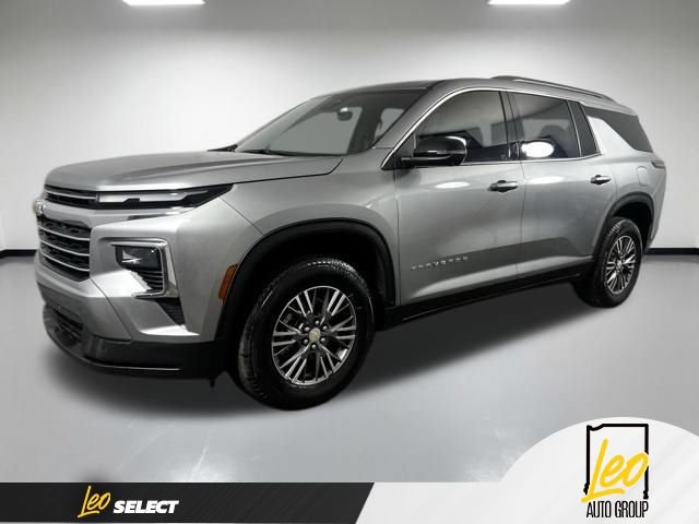 Used 2026 Chevrolet Traverse LT w/ Driver Confidence Package AWD/4WD image 1