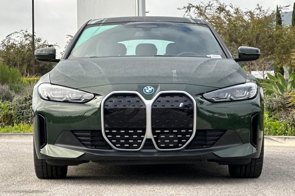 Used 2023 BMW i4 eDrive35 image 8