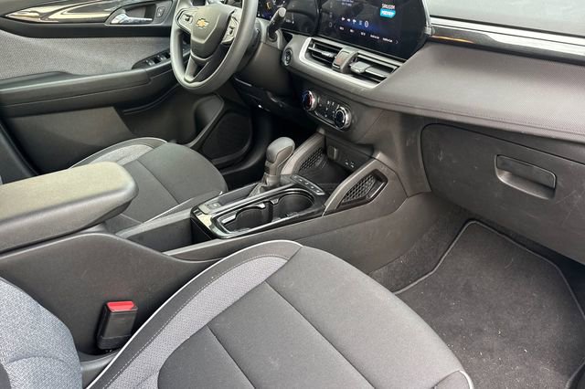 Used 2026 Chevrolet TrailBlazer LS w/ LS Convenience Package image 19