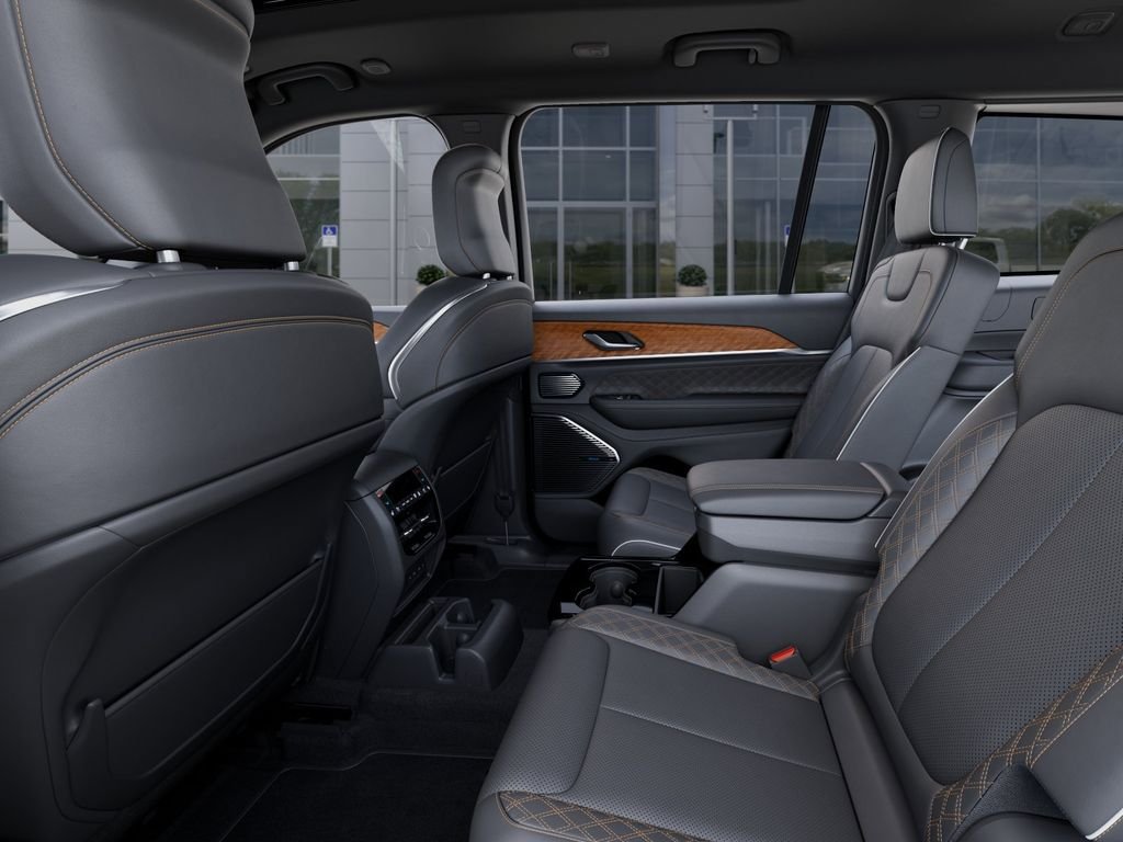 New 2026 Jeep Grand Cherokee L Summit w/ Obsidian Package AWD/4WD image 23
