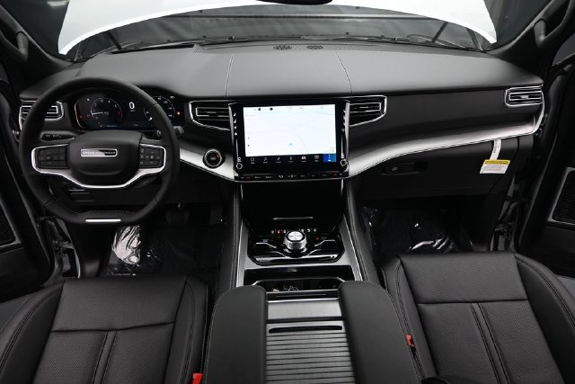 New 2026 Jeep Grand Wagoneer L Limited AWD/4WD image 11
