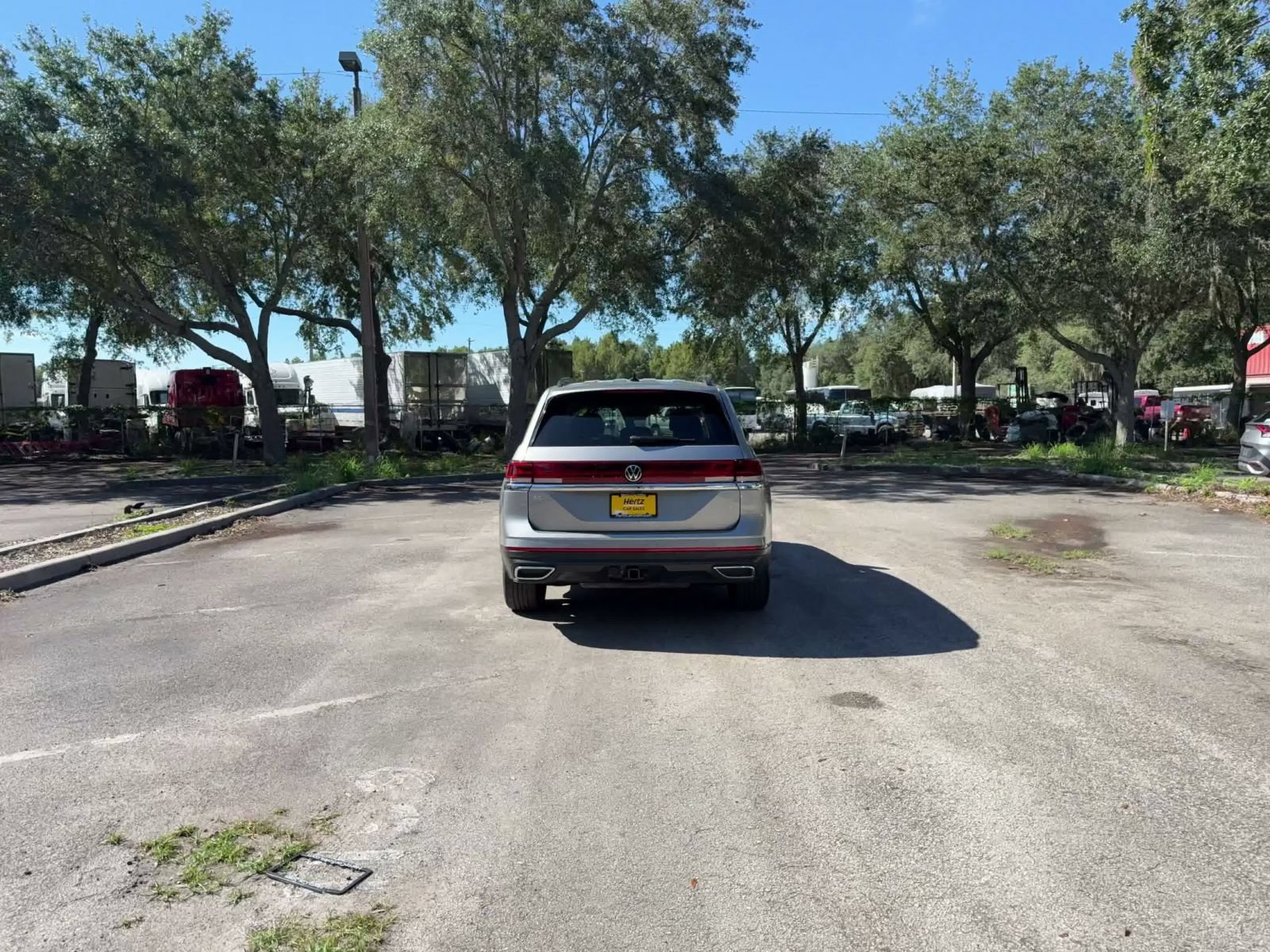 Used 2026 Volkswagen Atlas SE FWD image 12