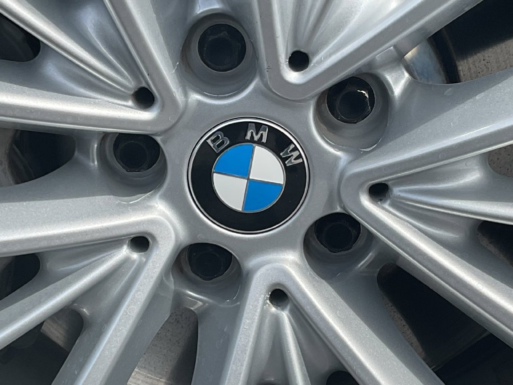 Used 2021 BMW 530i RWD image 11