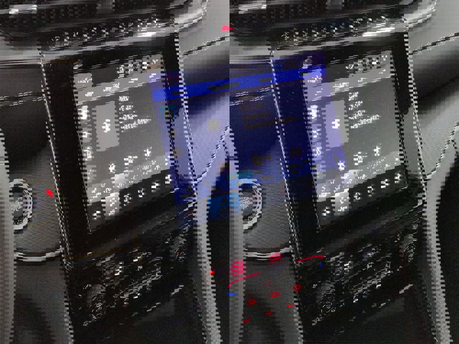 Certified 2023 Jeep Grand Cherokee Altitude image 27