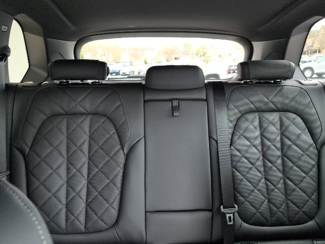 New 2026 BMW X5 xDrive50e w/ Premium Package image 30