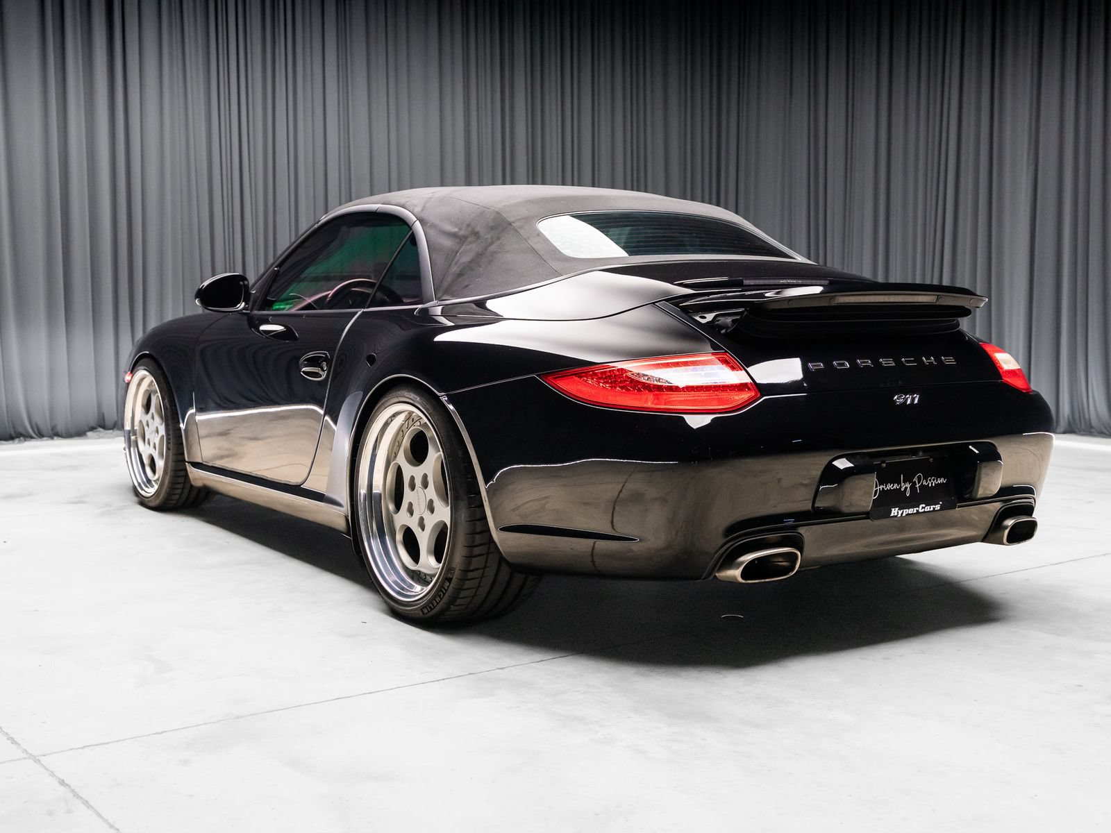 Used 2009 Porsche 911 Cabriolet image 38