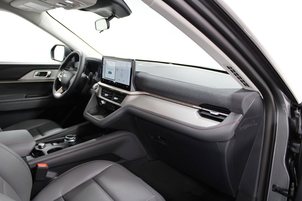 New 2026 Ford Explorer Active w/ Active Comfort Package image 26