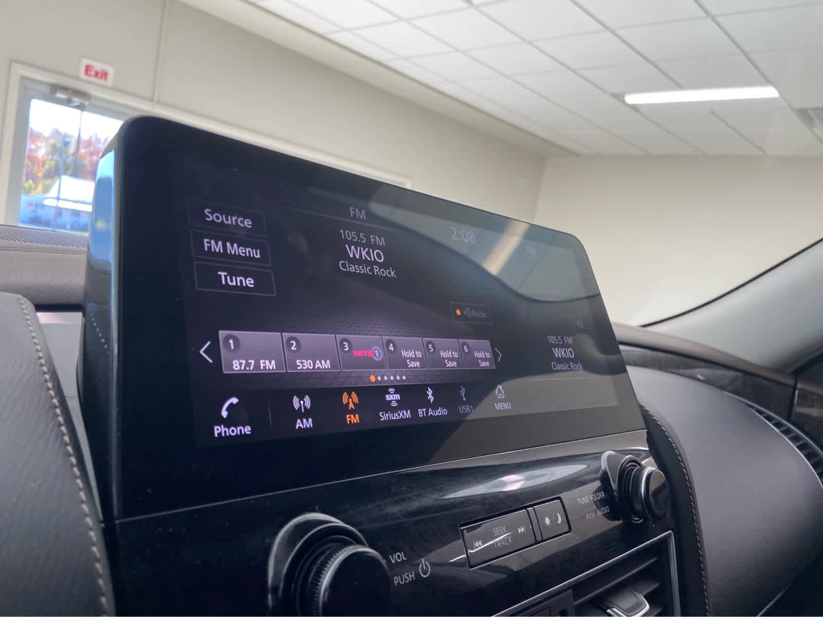 Used 2024 Nissan Armada Platinum w/ Captain's Chairs Package image 30