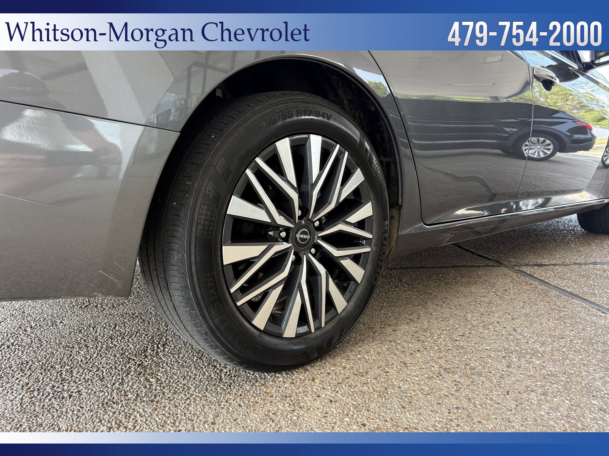 Used 2025 Nissan Altima 2.5 SV FWD image 32